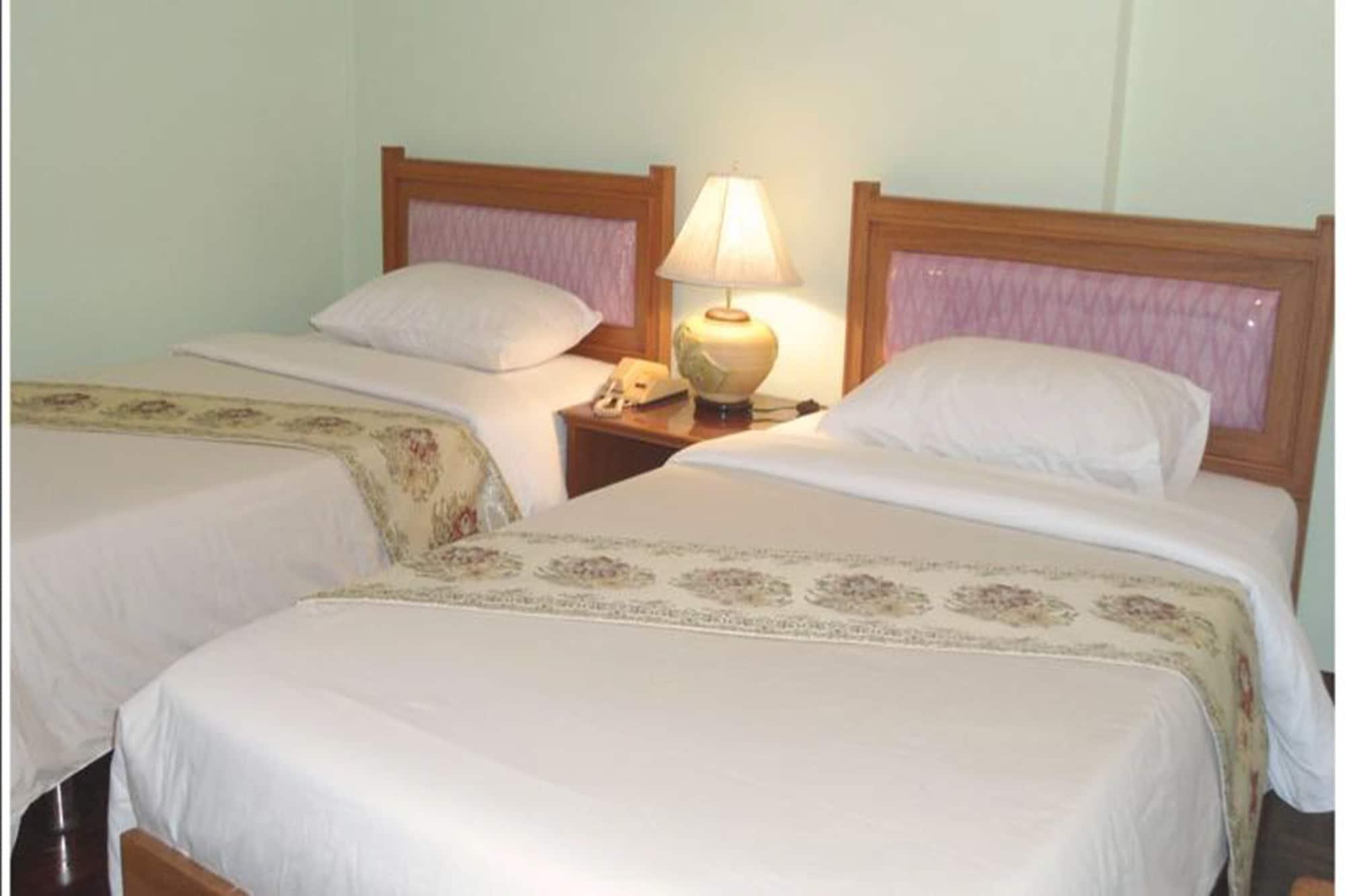 Ubon Hotel Ubonratcsathani Kültér fotó