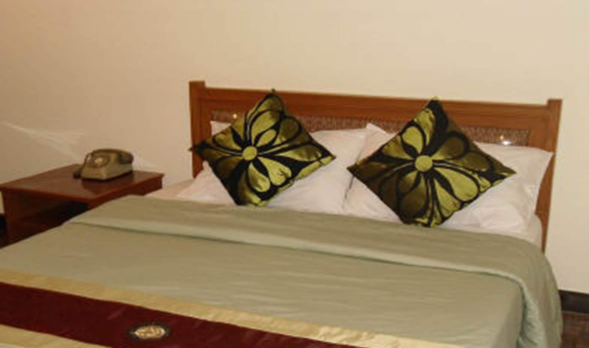 Ubon Hotel Ubonratcsathani Kültér fotó