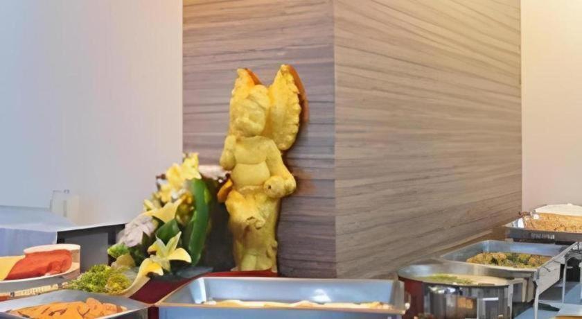 Ubon Hotel Ubonratcsathani Kültér fotó