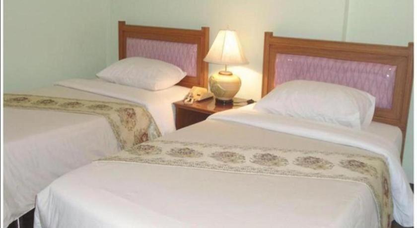 Ubon Hotel Ubonratcsathani Kültér fotó