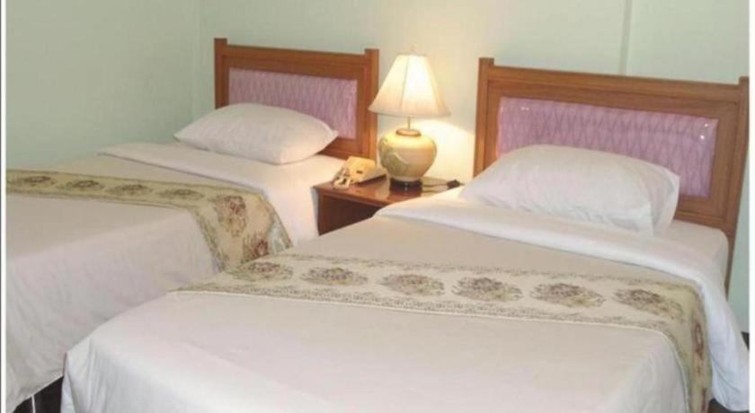 Ubon Hotel Ubonratcsathani Kültér fotó