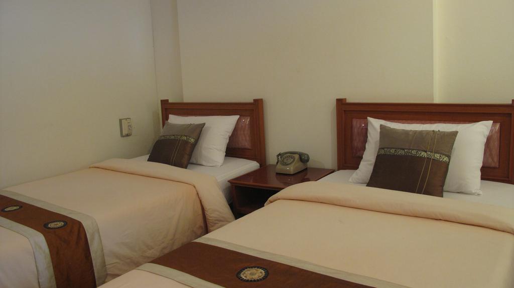 Ubon Hotel Ubonratcsathani Kültér fotó