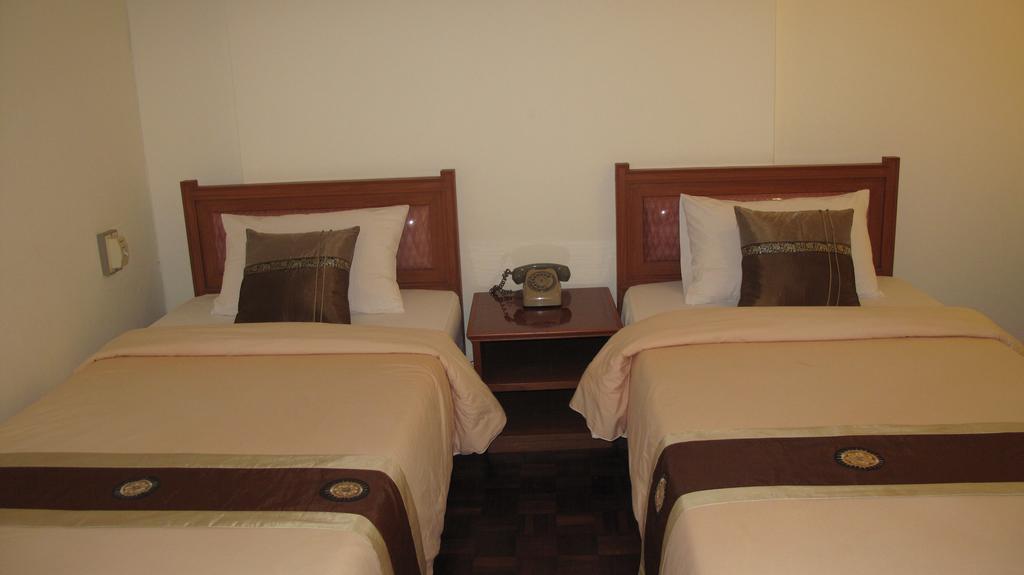Ubon Hotel Ubonratcsathani Kültér fotó